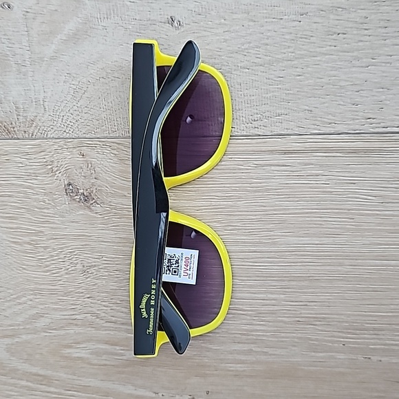 NWOT Jack Daniel's Tennessee Honey Unisex Sunglasses - Picture 2 of 2